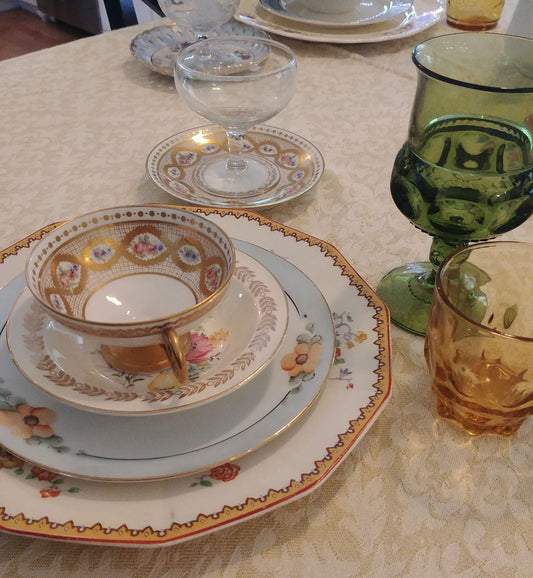 The Vintage Dish Rental