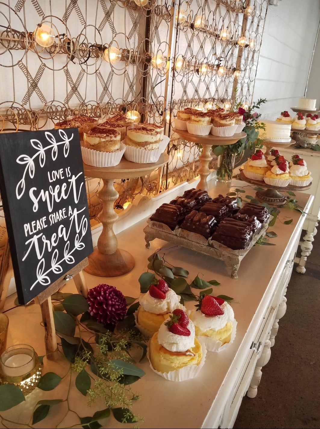 Drizzle Cakes & Bakes