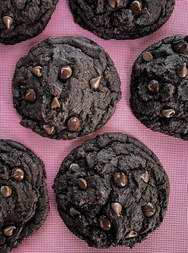 The Berry Pickin' Baker